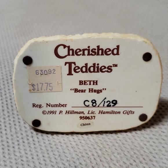 Cherished Teddies, Beth - Picture 3 of 6